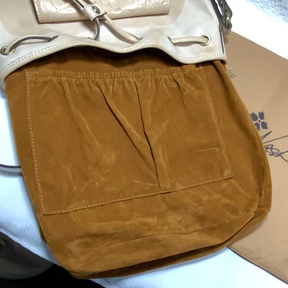 Patricia Nash Sabina Tooled Leather Drawstring Bucket Crossbody - Picture 9 of 16